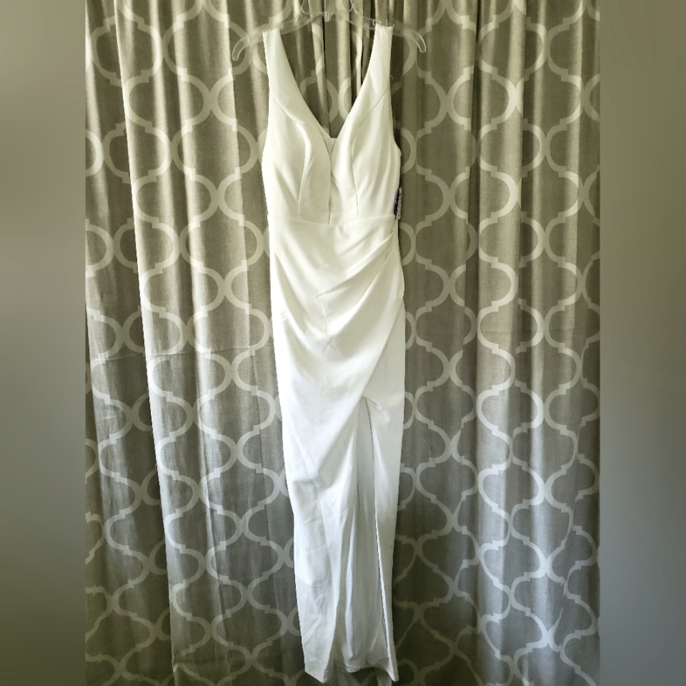 Windsor White dress